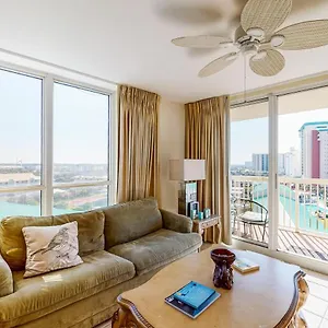 pelican-beach-resort-818.panamacity-beachhotels.com/